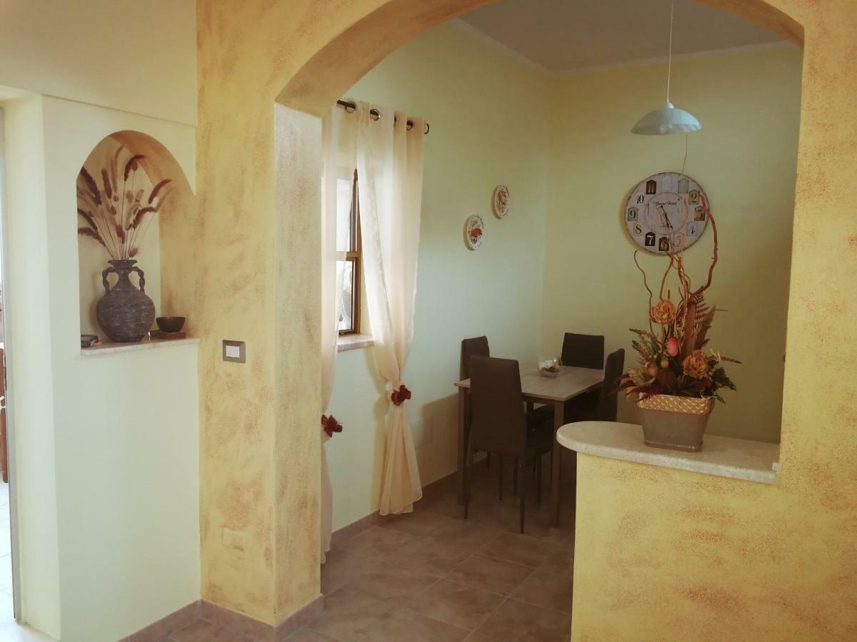 Villa Casa Debby Porto Torres Exterior foto